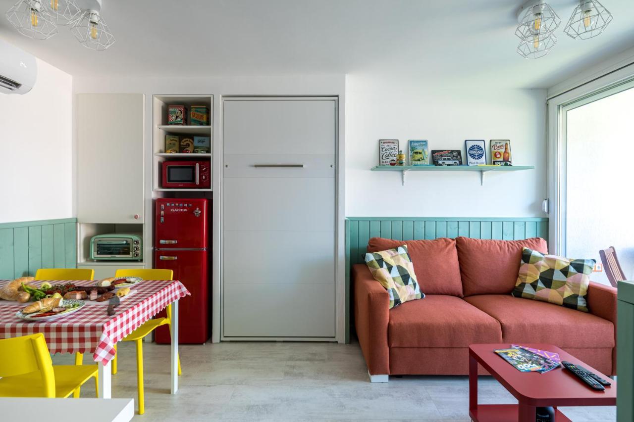 Balatonic Retro Apartment Zamárdi Екстериор снимка