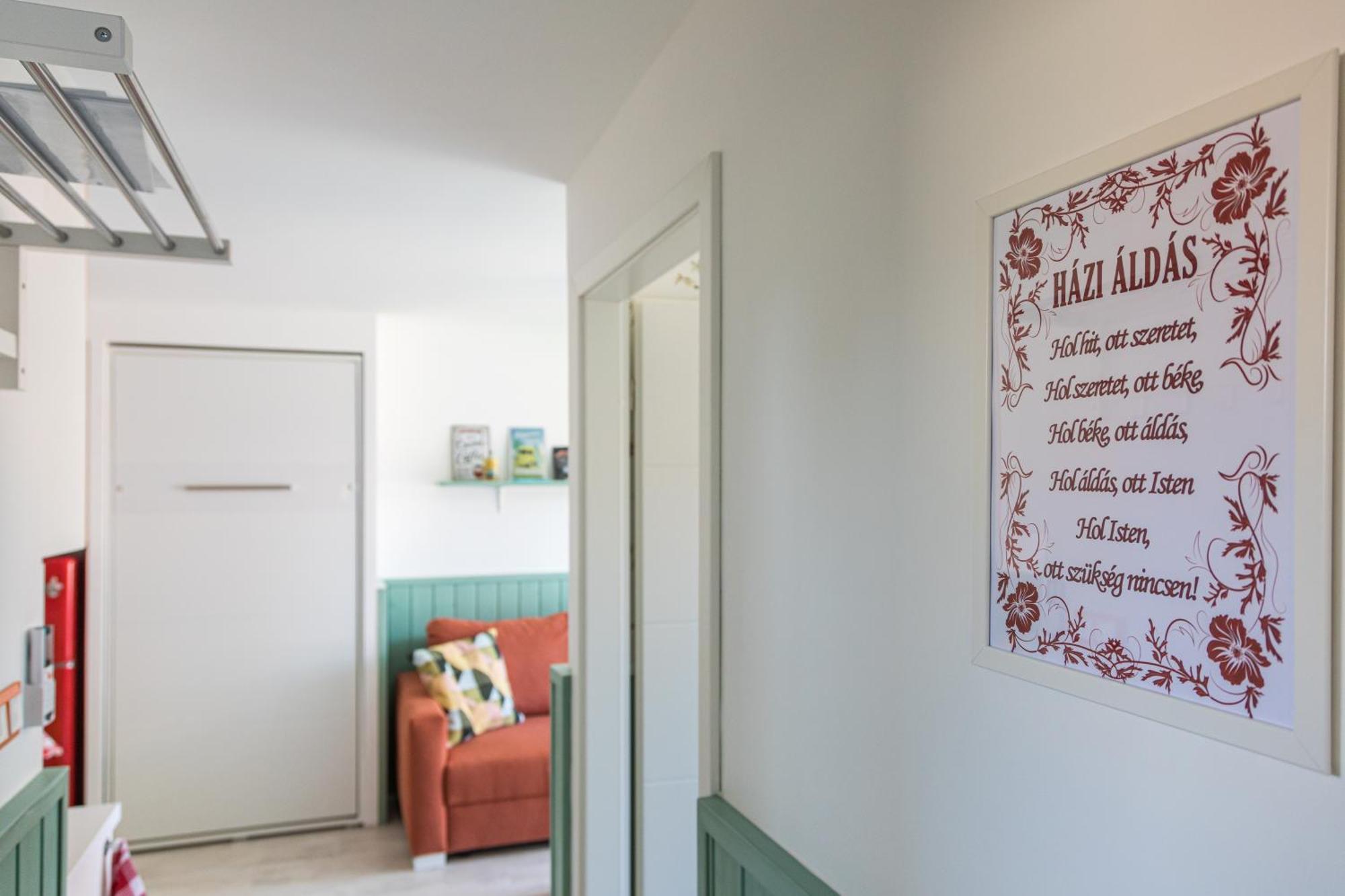 Balatonic Retro Apartment Zamárdi Екстериор снимка