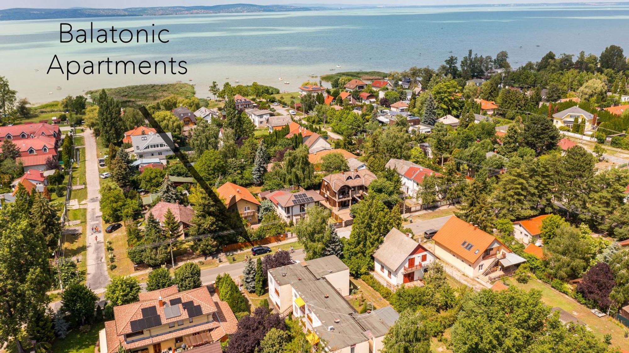Balatonic Retro Apartment Zamárdi Екстериор снимка